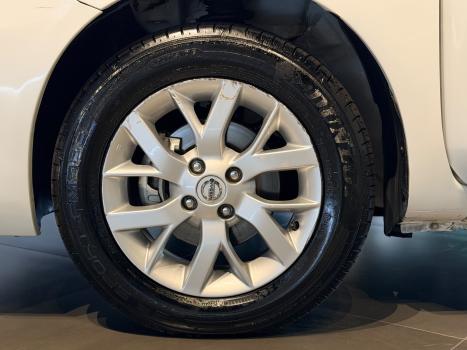 NISSAN Versa Sedan 1.6 16V 4P SV FLEX XTRONIC AUTOMÁTICO CVT, Foto 6