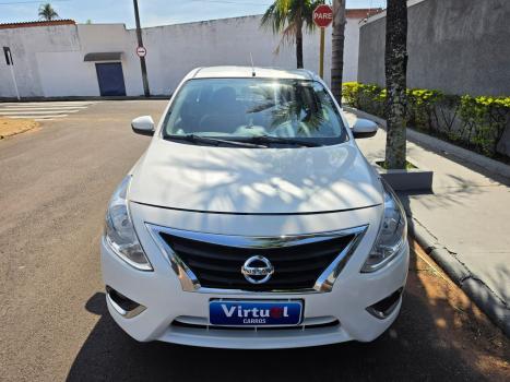 NISSAN Versa Sedan 1.6 16V 4P UNIQUE FLEX XTRONIC AUTOM�TICO CVT, Foto 2