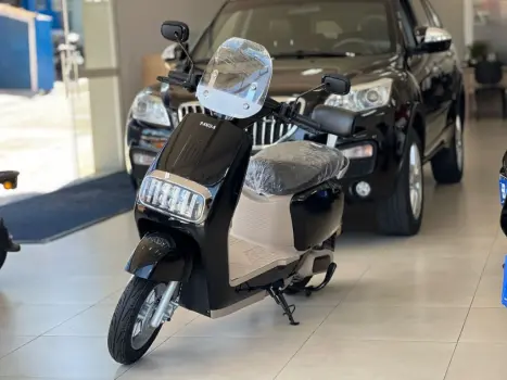 PANDA A3 1000W, Foto 1