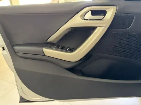 PEUGEOT 2008 1.6 16V 4P FLEX ALLURE AUTOM�TICO, Foto 9