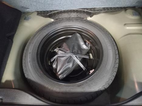 PEUGEOT 2008 1.6 16V 4P FLEX GRIFFE THP TURBO, Foto 15