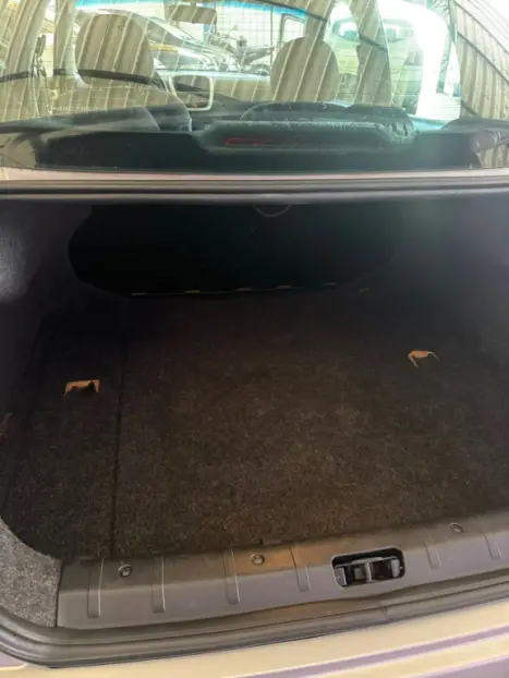 PEUGEOT 207 Sedan 1.4 4P PASSION XR FLEX, Foto 8