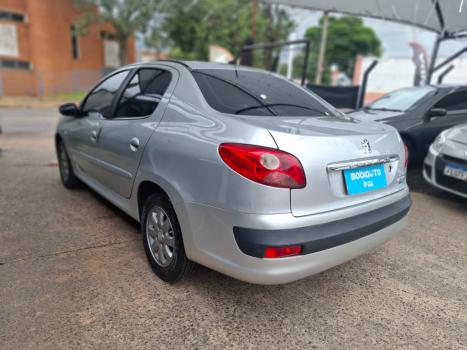 PEUGEOT 207 Sedan 1.4 4P PASSION XR FLEX, Foto 2