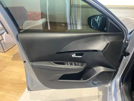 PEUGEOT 208 1.0 12V 4P FLEX GRIFFE TURBO 200 AUTOM�TICO CVT, Foto 7