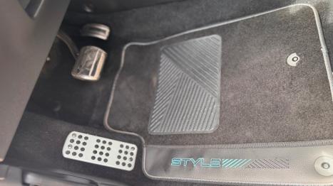 PEUGEOT 208 1.0 12V 4P FLEX STYLE TURBO 200 AUTOM�TICO CVT, Foto 18