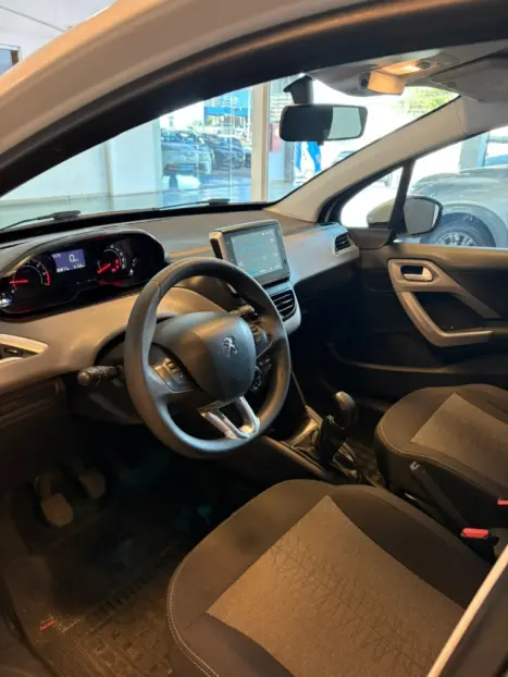 PEUGEOT 208 1.2 12V 4P ACTIVE FLEX, Foto 7