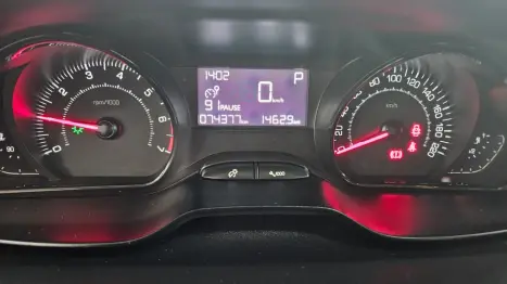 PEUGEOT 208 1.6 16V 4P FLEX ACTIVE PACK AUTOM�TICO, Foto 8