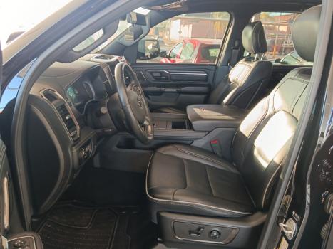 RAM 1500 5.7 V8 LIMITED NIGHT EDITION CABINE DUPLA 4X4 AUTOM�TICO, Foto 10