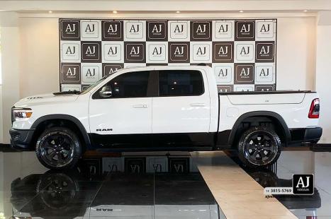 RAM 1500 5.7 V8 REBEL CABINE DUPLA 4X4 AUTOMTICO, Foto 5