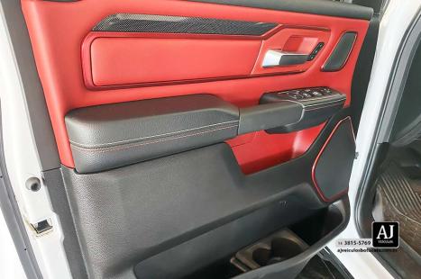RAM 1500 5.7 V8 REBEL CABINE DUPLA 4X4 AUTOMTICO, Foto 12