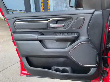 RAM 1500 5.7 V8 REBEL CABINE DUPLA 4X4 AUTOMTICO, Foto 28