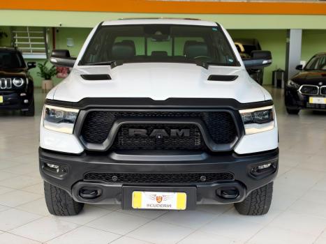 RAM 1500 5.7 V8 REBEL CABINE DUPLA 4X4 AUTOMÁTICO, Foto 2