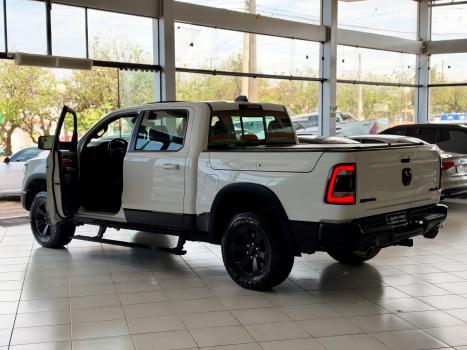 RAM 1500 5.7 V8 REBEL CABINE DUPLA 4X4 AUTOMÁTICO, Foto 5