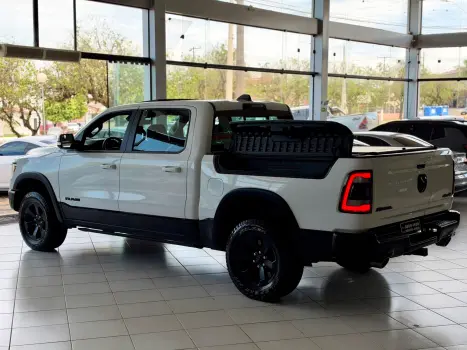 RAM 1500 5.7 V8 REBEL CABINE DUPLA 4X4 AUTOMÁTICO, Foto 6