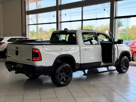 RAM 1500 5.7 V8 REBEL CABINE DUPLA 4X4 AUTOMÁTICO, Foto 9