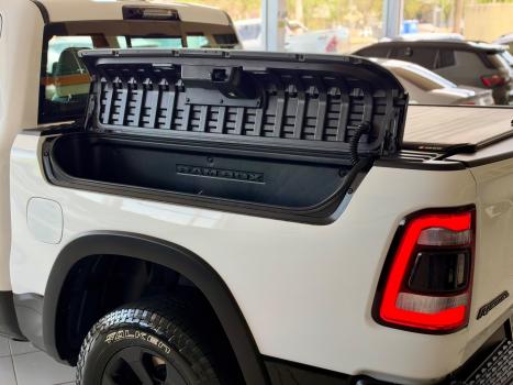 RAM 1500 5.7 V8 REBEL CABINE DUPLA 4X4 AUTOMÁTICO, Foto 12