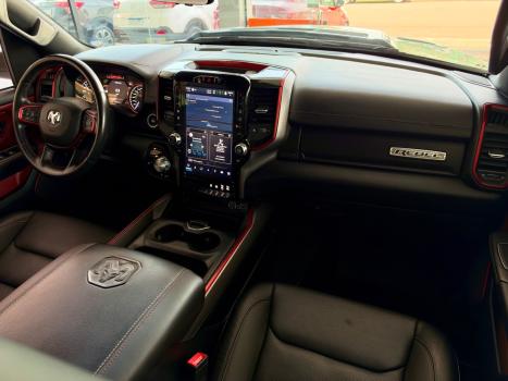 RAM 1500 5.7 V8 REBEL CABINE DUPLA 4X4 AUTOMÁTICO, Foto 19