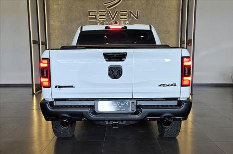 RAM 1500 5.7 V8 REBEL CABINE DUPLA 4X4 AUTOM�TICO, Foto 4