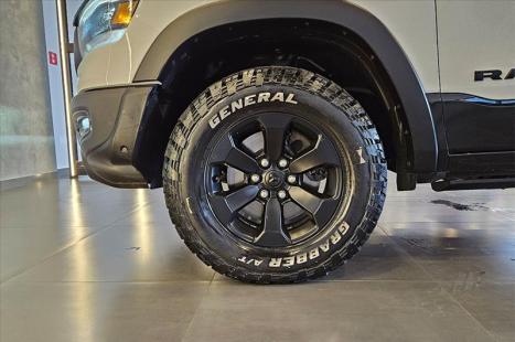 RAM 1500 5.7 V8 REBEL CABINE DUPLA 4X4 AUTOM�TICO, Foto 12