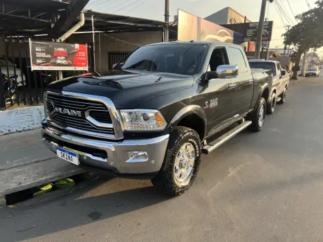 RAM 2500 6.7 I6 24V SLT CABINE DUPLA TURBO DIESEL LARAMIE 4X4 AUTOMTICO, Foto 2
