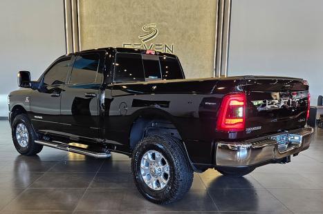 RAM 2500 6.7 I6 24V SLT CABINE DUPLA TURBO DIESEL LARAMIE 4X4 AUTOM�TICO, Foto 3