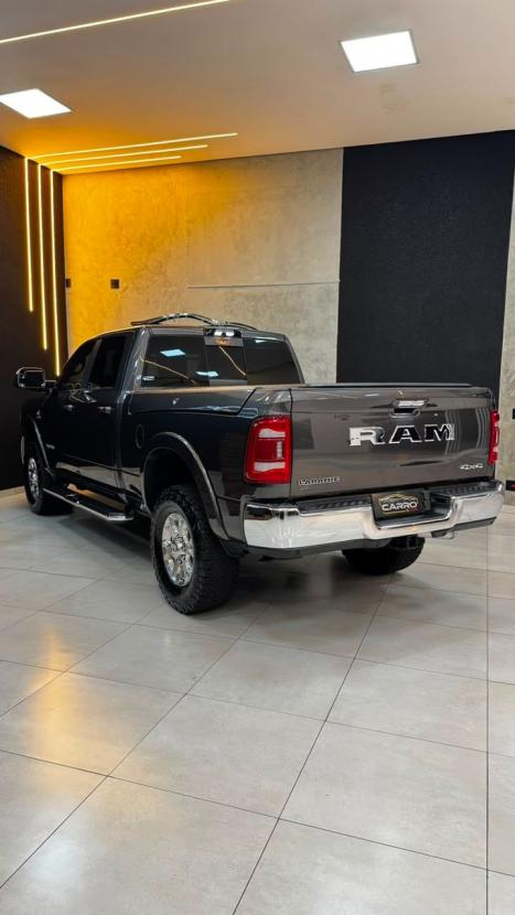 RAM 2500 6.7 I6 24V SLT CABINE DUPLA TURBO DIESEL LARAMIE 4X4 AUTOM�TICO, Foto 5