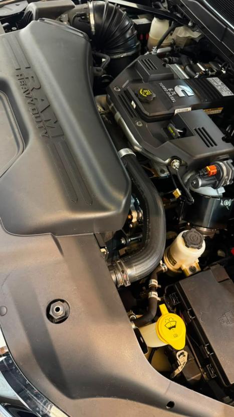 RAM 2500 6.7 I6 24V SLT CABINE DUPLA TURBO DIESEL LARAMIE 4X4 AUTOM�TICO, Foto 9