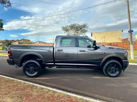 RAM 2500 6.7 I6 24V SLT CABINE DUPLA TURBO DIESEL LARAMIE 4X4 AUTOM�TICO, Foto 5
