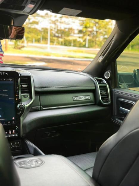 RAM 2500 6.7 I6 24V SLT CABINE DUPLA TURBO DIESEL LARAMIE 4X4 AUTOM�TICO, Foto 13