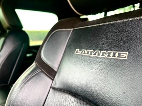 RAM 2500 6.7 I6 24V SLT CABINE DUPLA TURBO DIESEL LARAMIE 4X4 AUTOM�TICO, Foto 14