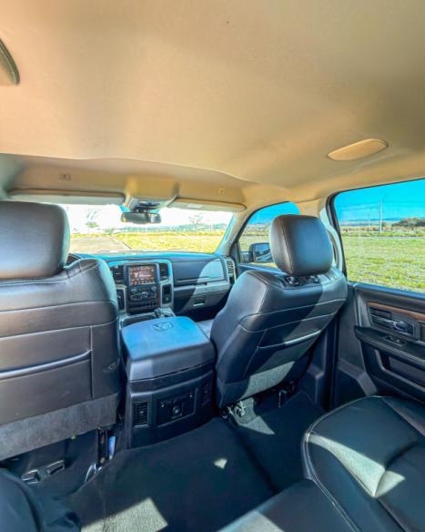 RAM 2500 6.7 I6 24V SLT CABINE DUPLA TURBO DIESEL LARAMIE 4X4 AUTOM�TICO, Foto 5