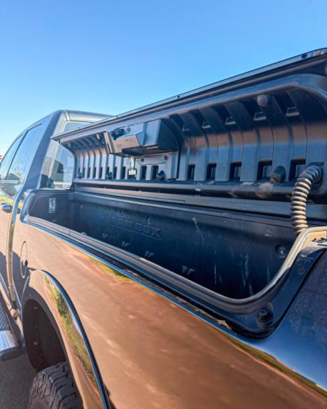 RAM 2500 6.7 I6 24V SLT CABINE DUPLA TURBO DIESEL LARAMIE 4X4 AUTOM�TICO, Foto 13