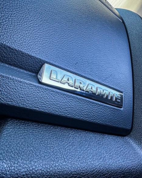 RAM 2500 6.7 I6 24V SLT CABINE DUPLA TURBO DIESEL LARAMIE 4X4 AUTOM�TICO, Foto 17