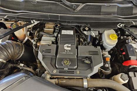 RAM 2500 6.7 I6 24V SLT CABINE DUPLA TURBO DIESEL RODEO 4X4 AUTOM�TICO, Foto 12