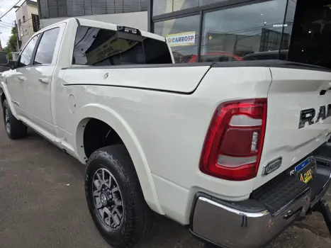 RAM 3500 6.7 I6 LIMITED LONG HORN CABINE DUPLA 4X4 TURBO DIESEL AUTOM�TICO, Foto 4