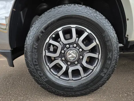 RAM 3500 6.7 I6 LIMITED LONG HORN CABINE DUPLA 4X4 TURBO DIESEL AUTOM�TICO, Foto 11