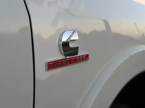 RAM 3500 6.7 I6 LIMITED LONG HORN CABINE DUPLA 4X4 TURBO DIESEL AUTOM�TICO, Foto 17