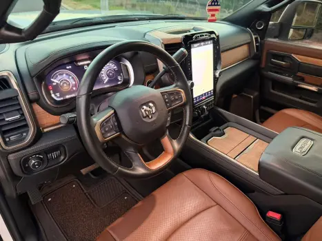 RAM 3500 6.7 I6 LIMITED LONG HORN CABINE DUPLA 4X4 TURBO DIESEL AUTOM�TICO, Foto 19