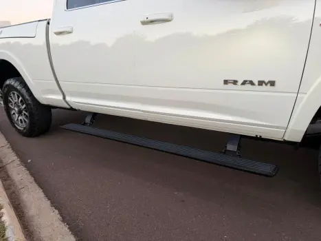 RAM 3500 6.7 I6 LIMITED LONG HORN CABINE DUPLA 4X4 TURBO DIESEL AUTOM�TICO, Foto 21