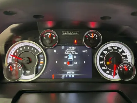 RAM Classic 5.7 V8 32V 4P HEMI LARAMIE AUTOMÁTICO, Foto 14 RAM Classic 5.7 V8 32V 4P HEMI LARAMIE AUTOMÁTICO, Foto 14