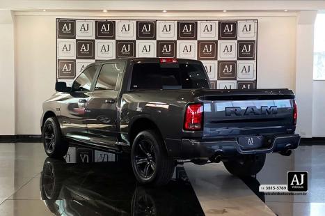 RAM Classic 5.7 V8 32V 4P HEMI LARAMIE NIGHT EDITION AUTOMTICO, Foto 6