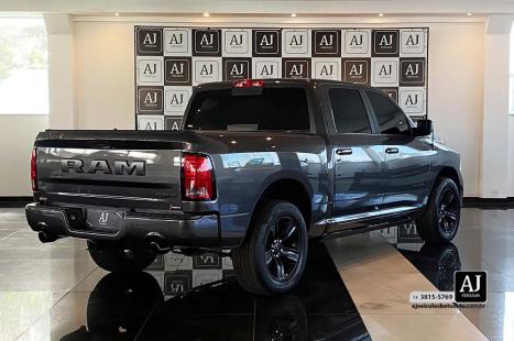 RAM Classic 5.7 V8 32V 4P HEMI LARAMIE NIGHT EDITION AUTOMTICO, Foto 8