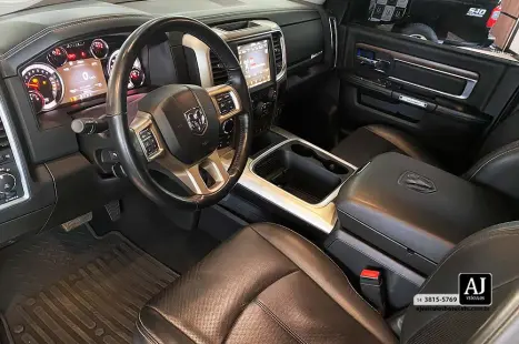 RAM Classic 5.7 V8 32V 4P HEMI LARAMIE NIGHT EDITION AUTOMTICO, Foto 9