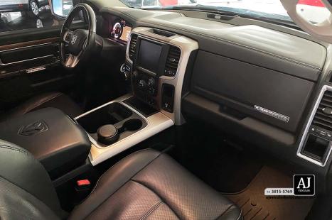 RAM Classic 5.7 V8 32V 4P HEMI LARAMIE NIGHT EDITION AUTOMTICO, Foto 11