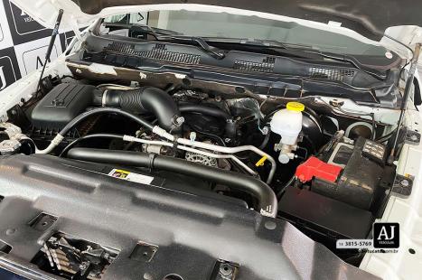 RAM Classic 5.7 V8 32V 4P HEMI LARAMIE NIGHT EDITION AUTOMTICO, Foto 22