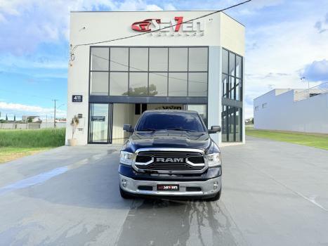RAM Classic 5.7 V8 32V 4P HEMI LARAMIE AUTOM�TICO, Foto 1
