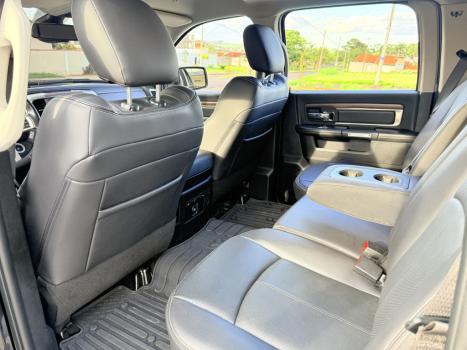 RAM Classic 5.7 V8 32V 4P HEMI LARAMIE AUTOM�TICO, Foto 8