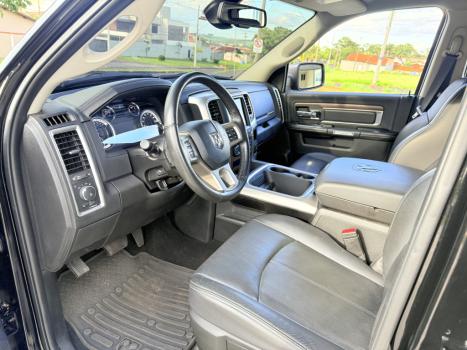 RAM Classic 5.7 V8 32V 4P HEMI LARAMIE AUTOM�TICO, Foto 9