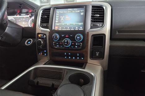 RAM Classic 5.7 V8 32V 4P HEMI LARAMIE NIGHT EDITION AUTOMÁTICO, Foto 11