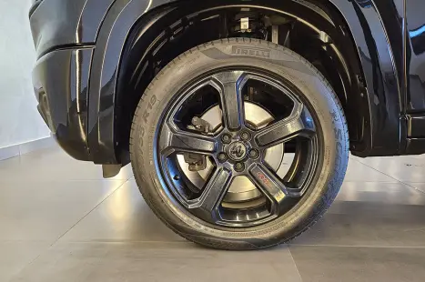 RAM Rampage 2.0 4P HURRICANE 4 TURBO R/T 4X4 AUTOM�TICO, Foto 11